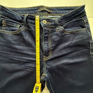 KanCan-skinny jeans-stretch- professionally tailored for Petite